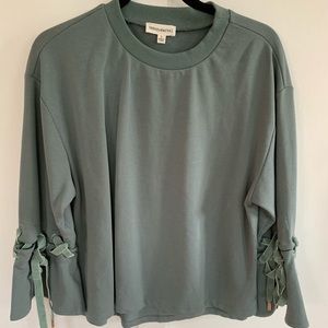 Pretty turquoise/green top
